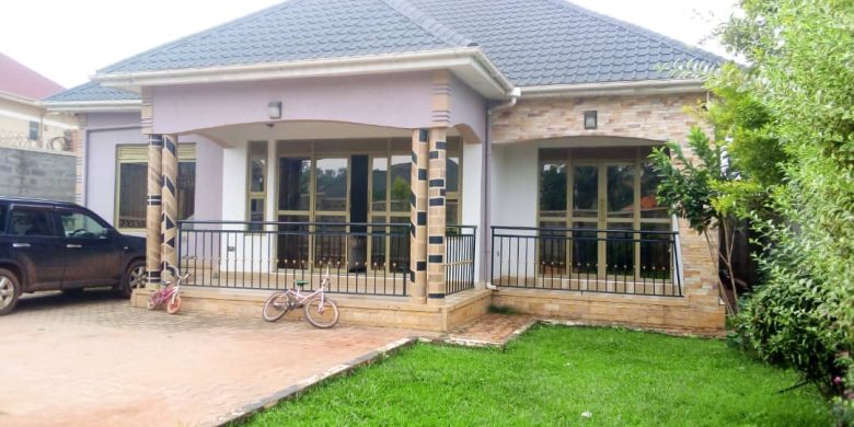 4 Bedrooms House For Sale In Namugongo 12 Decimals At 320m