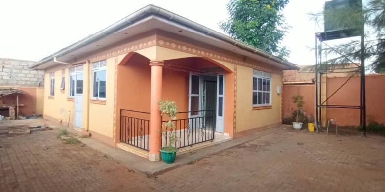 3 Bedrooms House For Sale In Kyanja Kungu 7 Decimals At 180m