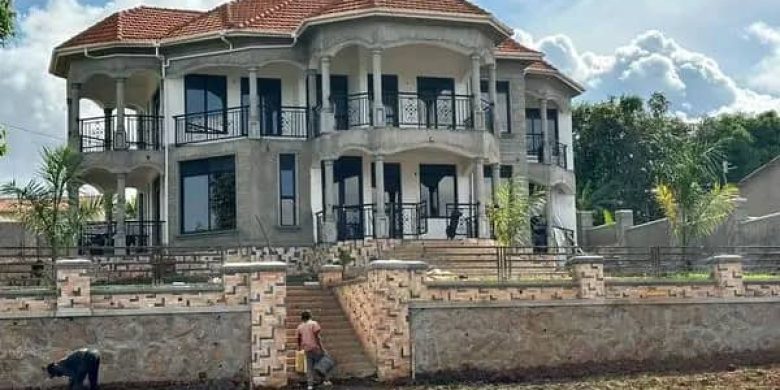 6 Bedroom Mansion For Sale On Bweya Entebbe Road 50 Decimals At 1 Bn Shillings