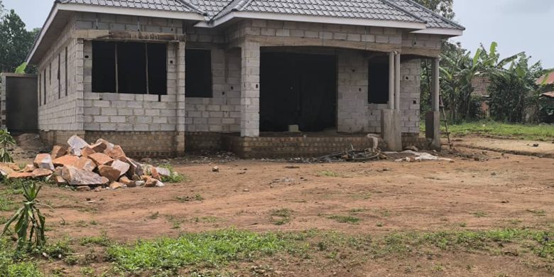 4 Bedrooms Shell House For Sale In Namugongo 14 Decimals 170m