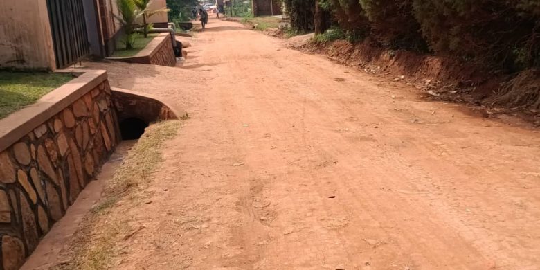 50 Decimals Plot Of Land For Sale In Kitende Bwebajja Entebbe Road 450m