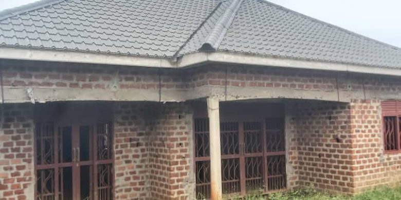 3 Bedrooms Shell House For Sale In Sissa Entebbe Road 13 Decimals 150m