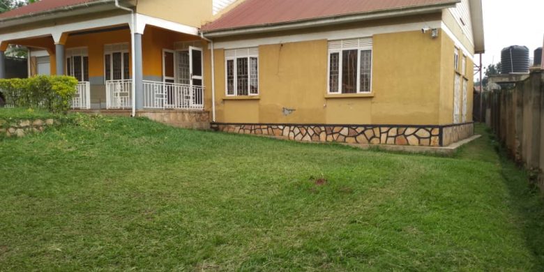 4 Bedrooms House For Sale In Kisaasi 25 Decimals At 300m