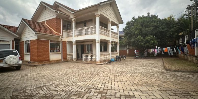 5 Bedrooms House For Sale In Ntinda Ministers Village On 16 Decimals At 850m